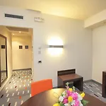 Major 4*