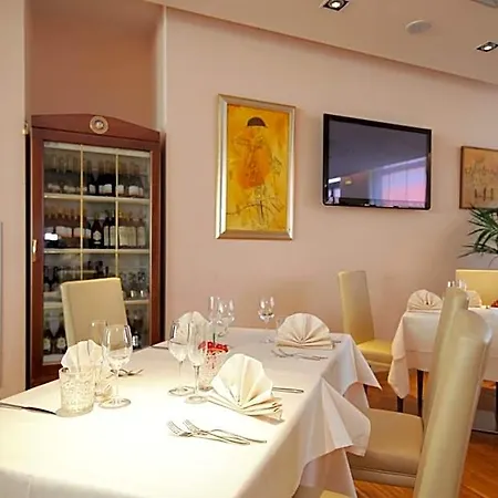 Hotel Major 4*
