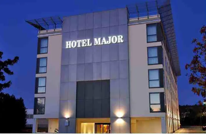 Major Hotel